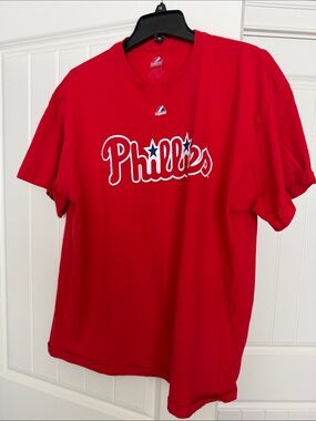 Majestic Red Philadelphia Phillies Graphic Tee